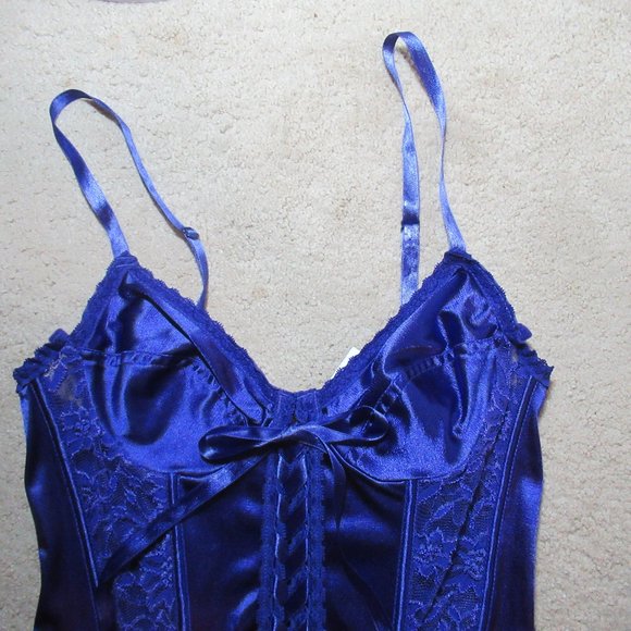 NWT Vintage wire  Bra top/ garter lace up detail M - Picture 9 of 17